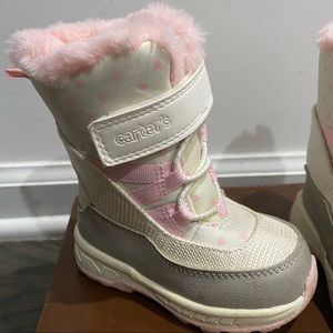 Carter’s  winter boots for girls